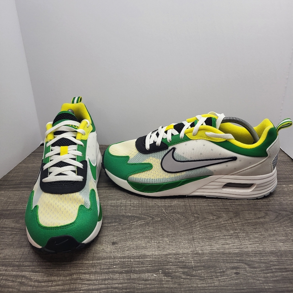 Nike Air Max Solo Oregon Ducks UNIVERSITY Of OREGON Men's Size 10 FZ4837-001
